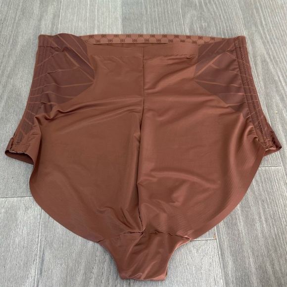 Honeylove Shadow Sculpt High Waist Brief in TOFFEE Plus Size 2X Shapewear Faja - Picture 14 of 15